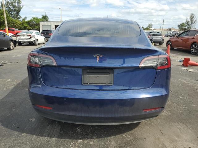 5YJ3E1EA4KF356364 - 2019 TESLA MODEL 3 Blau Foto 6