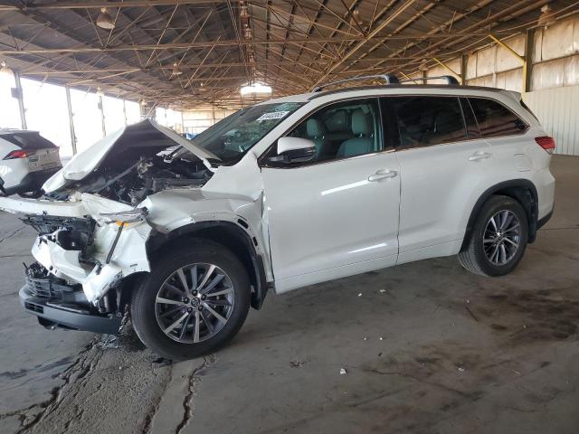 2017 TOYOTA HIGHLANDER SE, 