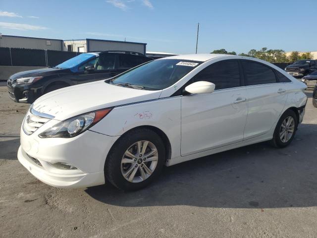 2013 HYUNDAI SONATA GLS, 