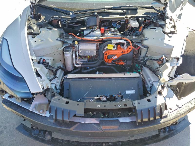 5YJ3E1EA0PF698305 - 2023 TESLA MODEL 3 თეთრი ფოტო 11