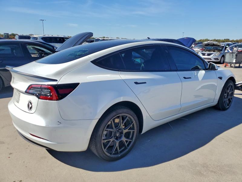 5YJ3E1EA0PF698305 - 2023 TESLA MODEL 3 თეთრი ფოტო 3