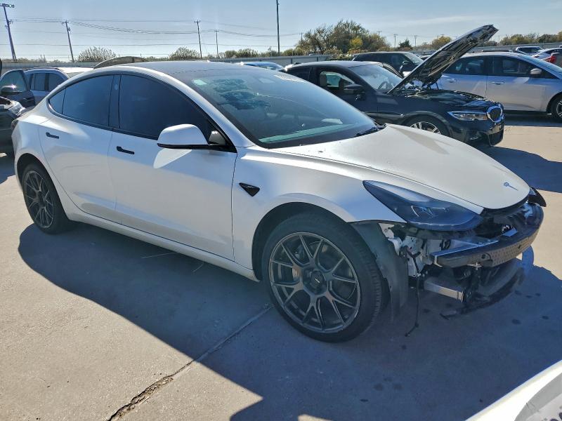 5YJ3E1EA0PF698305 - 2023 TESLA MODEL 3 თეთრი ფოტო 4