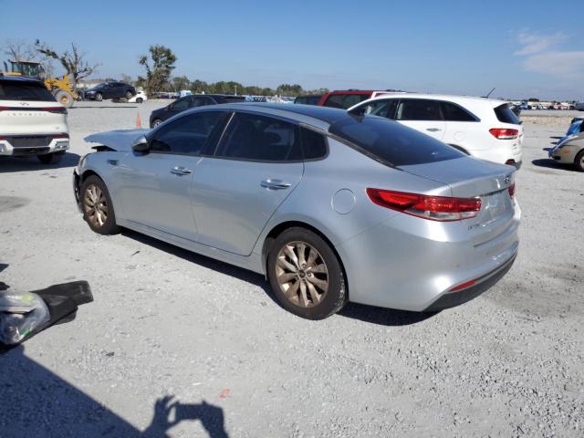 5XXGU4L34JG237302 - 2018 KIA OPTIMA EX Argent photo 2