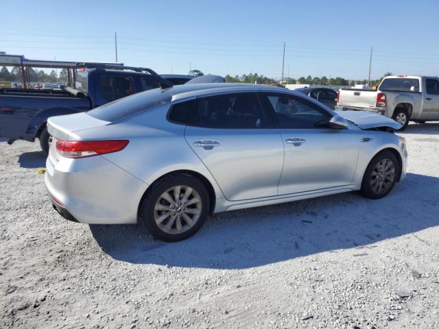 5XXGU4L34JG237302 - 2018 KIA OPTIMA EX Argent photo 3