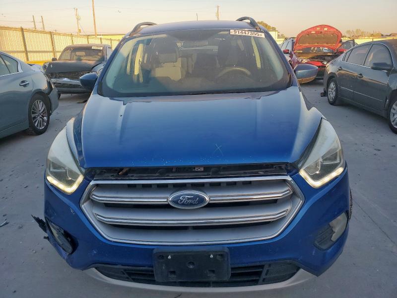 1FMCU0GD7HUA68404 - 2017 FORD ESCAPE SE 蓝色 照片 5