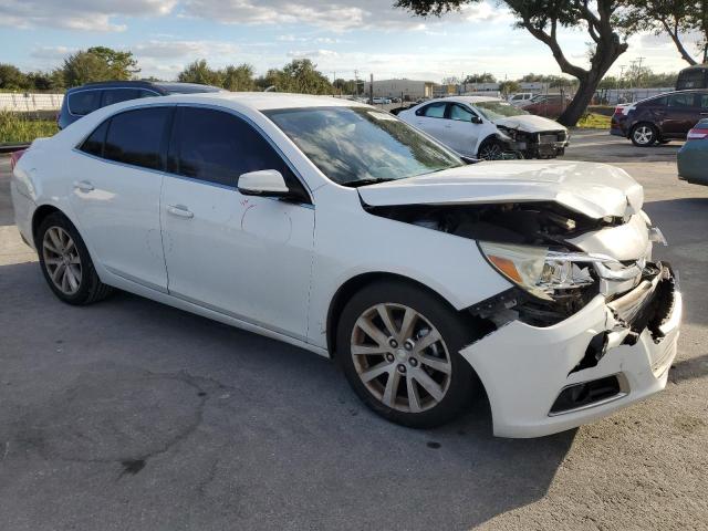 1G11D5SL0FF170807 - 2015 CHEVROLET MALIBU 2LT WHITE photo 4