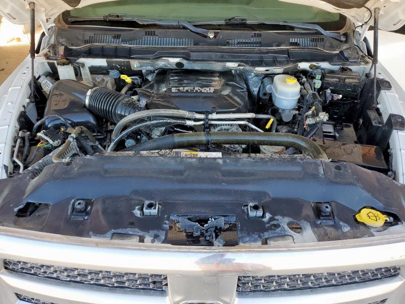 3C6UR5HJ3JG316076 - 2018 RAM 2500 ST Ақ фото 11