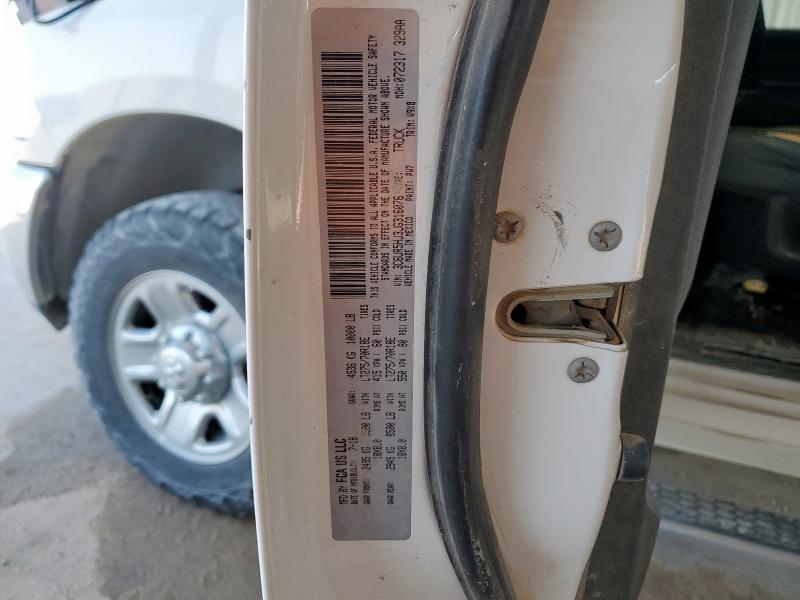 3C6UR5HJ3JG316076 - 2018 RAM 2500 ST Ақ фото 12