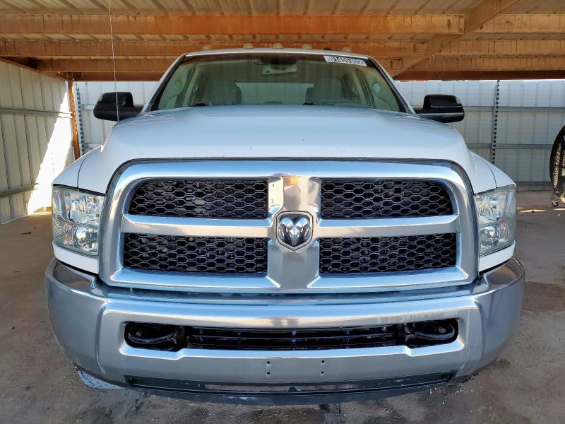 3C6UR5HJ3JG316076 - 2018 RAM 2500 ST Ақ фото 5