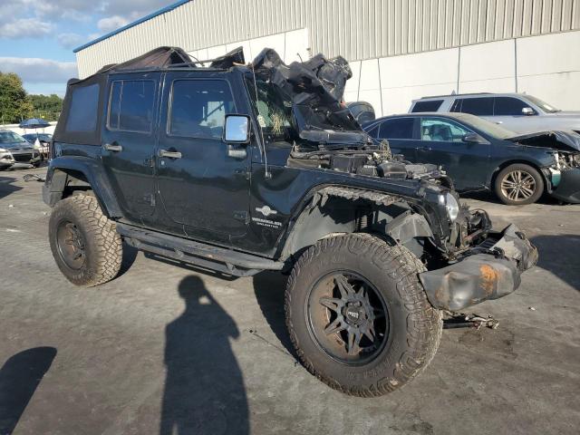 1C4BJWDG7EL164688 - 2014 JEEP WRANGLER U SPORT BLACK photo 4