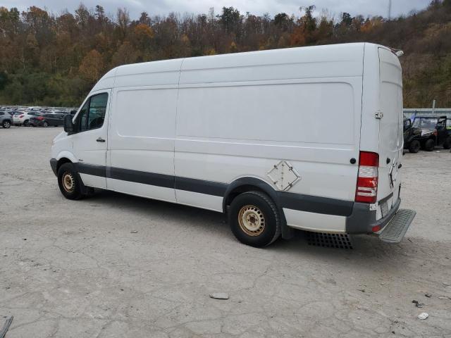 WD3PE8CB3B5585720 - 2011 MERCEDES-BENZ SPRINTER 2500 WHITE photo 2