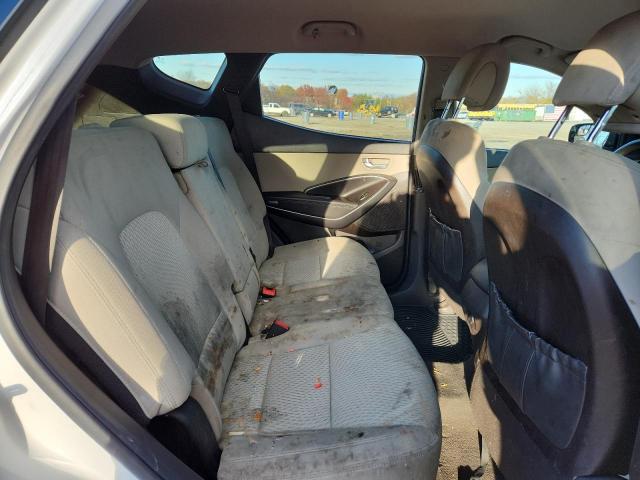 5NMZU3LB3HH033452 - 2017 HYUNDAI SANTA FE S WHITE photo 11