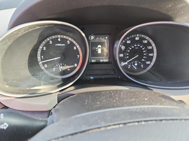 5NMZU3LB3HH033452 - 2017 HYUNDAI SANTA FE S WHITE photo 9