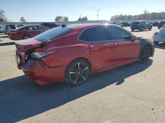 4T1B61HK0KU276608 - 2019 TOYOTA CAMRY XSE RED photo 3