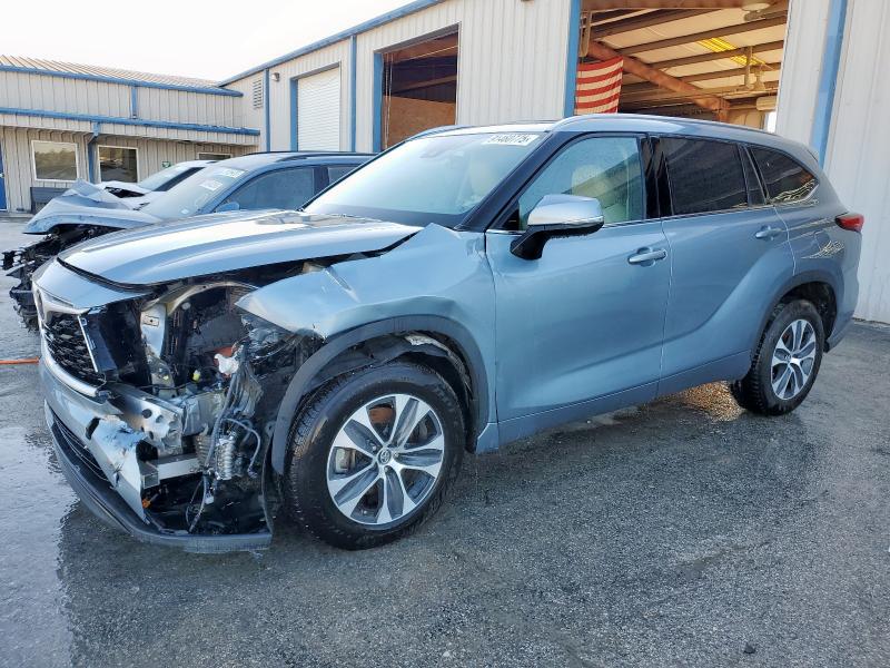 2020 TOYOTA HIGHLANDER XLE, 