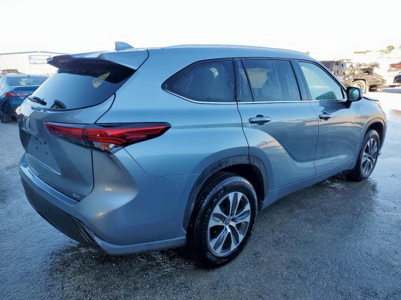 5TDGZRAH4LS017009 - 2020 TOYOTA HIGHLANDER XLE Mavi fotoğraf 3