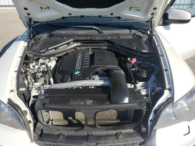 5UXZV4C55DL990802 - 2013 BMW X5 XDRIVE35I WHITE photo 12