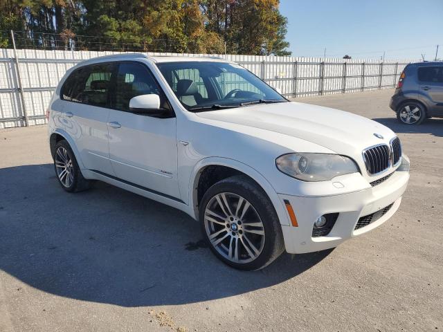 5UXZV4C55DL990802 - 2013 BMW X5 XDRIVE35I WHITE photo 4