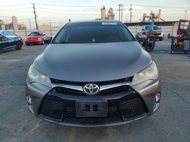 4T1BF1FK3HU669238 - 2017 TOYOTA CAMRY LE GRAY photo 5