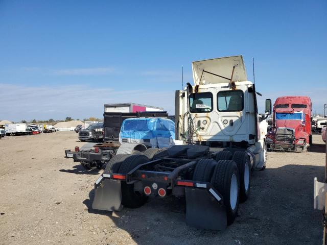 3AKJGEDVXJSJN0066 - 2018 FREIGHTLINER CASCADIA 1 Weiß Foto 4