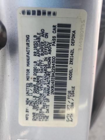 1NXBU4EE9AZ294500 - 2010 TOYOTA COROLLA BASE Srebrny zdjęcie 12