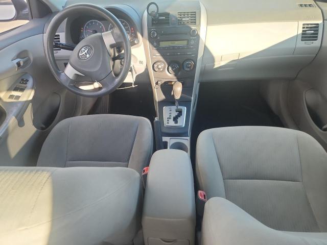 1NXBU4EE9AZ294500 - 2010 TOYOTA COROLLA BASE Srebrny zdjęcie 8