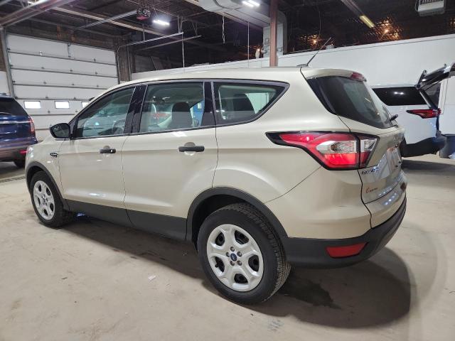 1FMCU0F7XJUD59643 - 2018 FORD ESCAPE S ოქროსფერი ფოტო 2