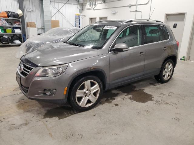 2010 VOLKSWAGEN TIGUAN SE, 
