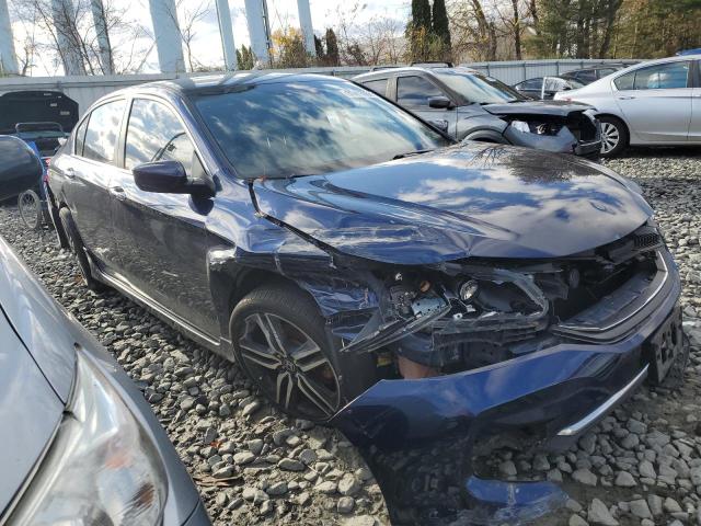 1HGCR2F58HA046796 - 2017 HONDA ACCORD SPORT Blau Foto 4