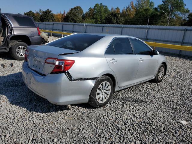 4T1BF1FK6CU120464 - 2012 TOYOTA CAMRY BASE SILVER photo 3