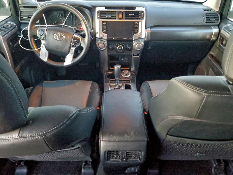 JTENU5JR0M5880903 - 2021 TOYOTA 4RUNNER SR5/SR5 PREMIUM SILVER photo 8