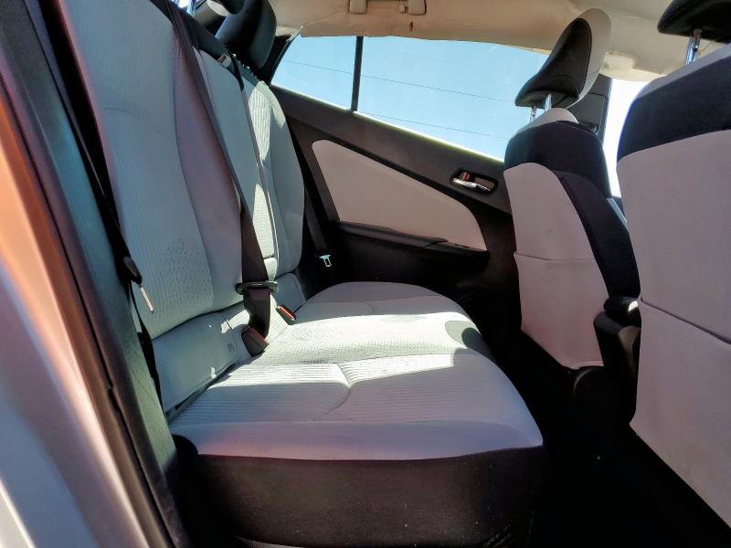 JTDKBRFU5J3591766 - 2018 TOYOTA PRIUS SILVER photo 10