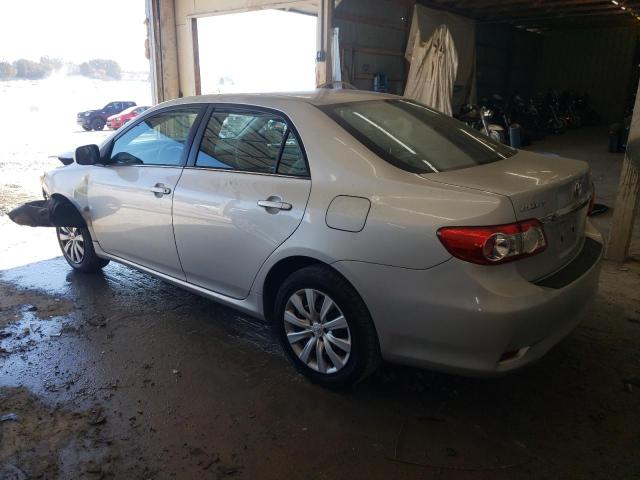 5YFBU4EE2DP222804 - 2013 TOYOTA COROLLA BASE Gümüş fotoğraf 2