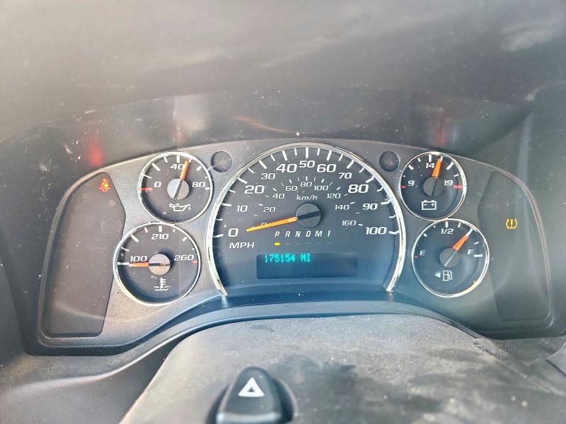 1GCWGAFP4K1242173 - 2019 CHEVROLET EXPRESS G2 WHITE photo 9