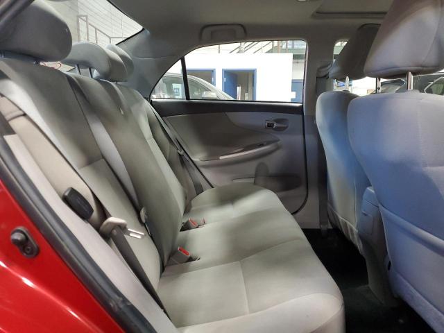 2T1BU4EE0DC980639 - 2013 TOYOTA COROLLA BASE წითელი ფოტო 10