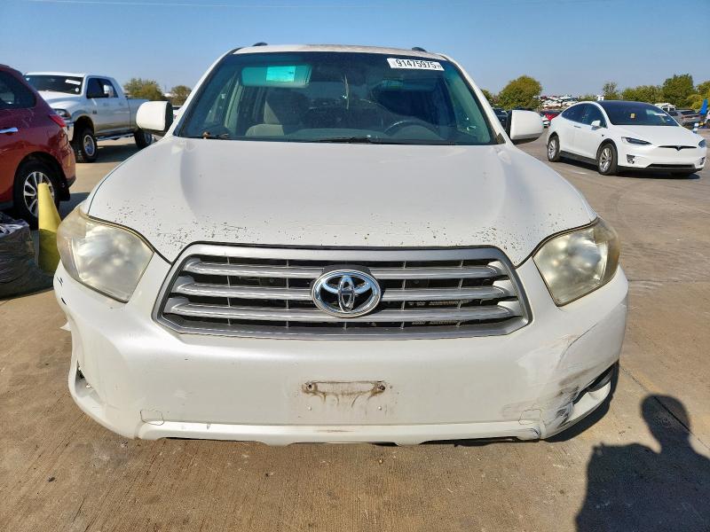 JTEES41AX82066839 - 2008 TOYOTA HIGHLANDER WHITE photo 5