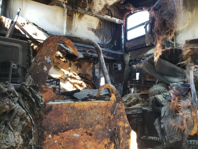 1FUJCLBG51PJ29053 - 2001 FREIGHTLINER UNKNOWN FLD132 XL CLASSIC GRAY photo 6