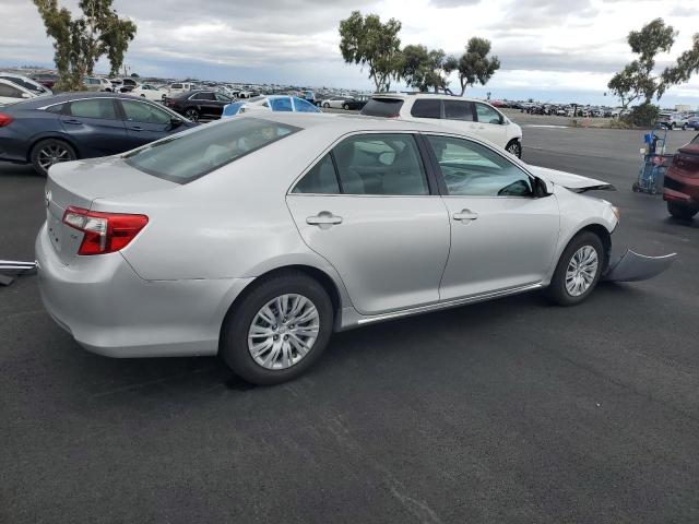 4T4BF1FK9CR220063 - 2012 TOYOTA CAMRY BASE SILVER photo 3