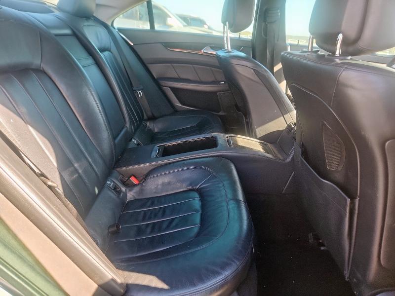 WDDLJ7DB9CA049121 - 2012 MERCEDES-BENZ CLS 550 SILVER photo 10