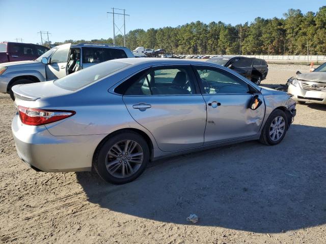 4T1BF1FK5GU571911 - 2016 TOYOTA CAMRY LE SILVER photo 3