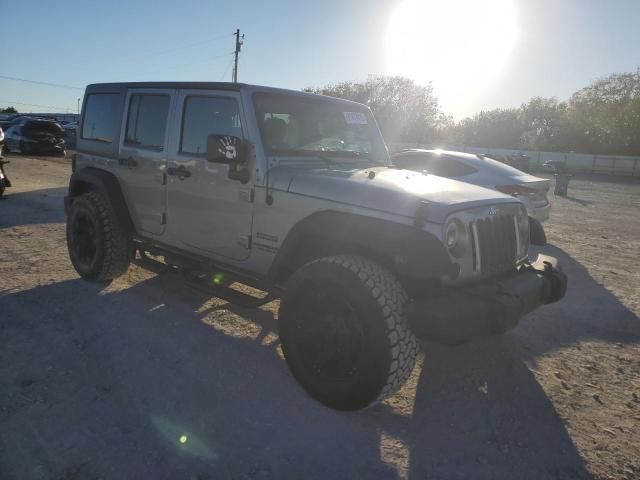 1C4BJWDG1GL139708 - 2016 JEEP WRANGLER U SPORT Արծաթագույն լուսանկար 4