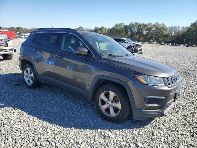 3C4NJCBB8JT194932 - 2018 JEEP COMPASS LATITUDE 灰色 照片 4