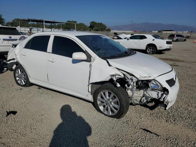JTDBL40E999022042 - 2009 TOYOTA COROLLA BASE WHITE photo 4