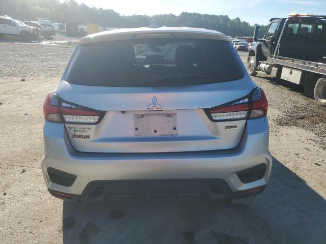 JA4ARUAU0NU016714 - 2022 MITSUBISHI OUTLANDER ES SILVER photo 6