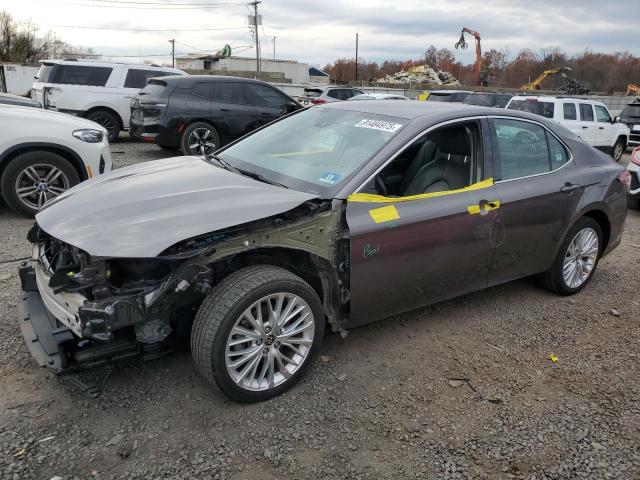 2020 TOYOTA CAMRY XLE, 