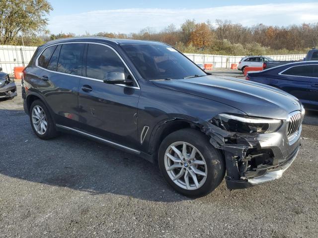 5UXCR6C5XKLK81589 - 2019 BMW X5 XDRIVE40I BLACK photo 4