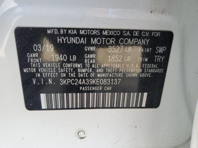 3KPC24A39KE083137 - 2019 HYUNDAI ACCENT SE Beyaz fotoğraf 12