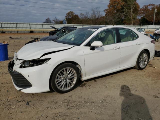 2019 TOYOTA CAMRY XSE, 