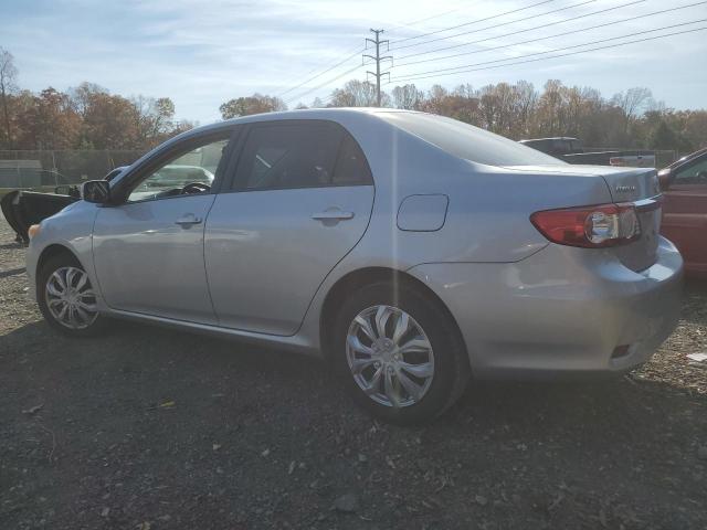 2T1BU4EE4CC812257 - 2012 TOYOTA COROLLA BASE Gümüş fotoğraf 2