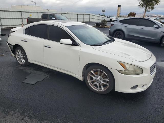 1N4AA5AP3BC836290 - 2011 NISSAN MAXIMA S WHITE photo 4
